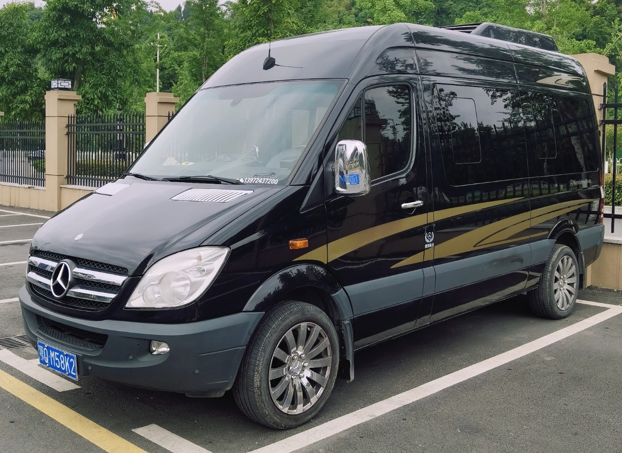 恩施包车游避坑指南：亲测5家靠谱公司，司机兼导游才是灵魂！