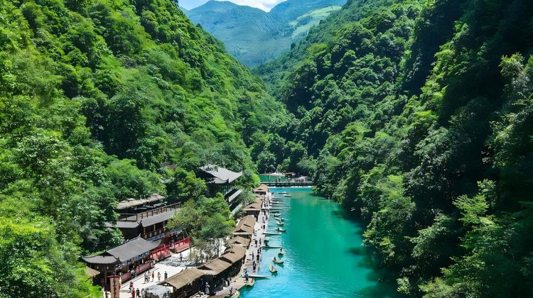 恩施市+屏山+恩施大峡谷+腾龙洞风景区5日4晚跟团游·『纯玩团·恩施深度游』精品推荐线路＆精选酒店连住＆24h微管家·乐享无忧旅途